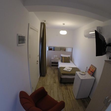 Yakamoz Otel Урла Экстерьер фото