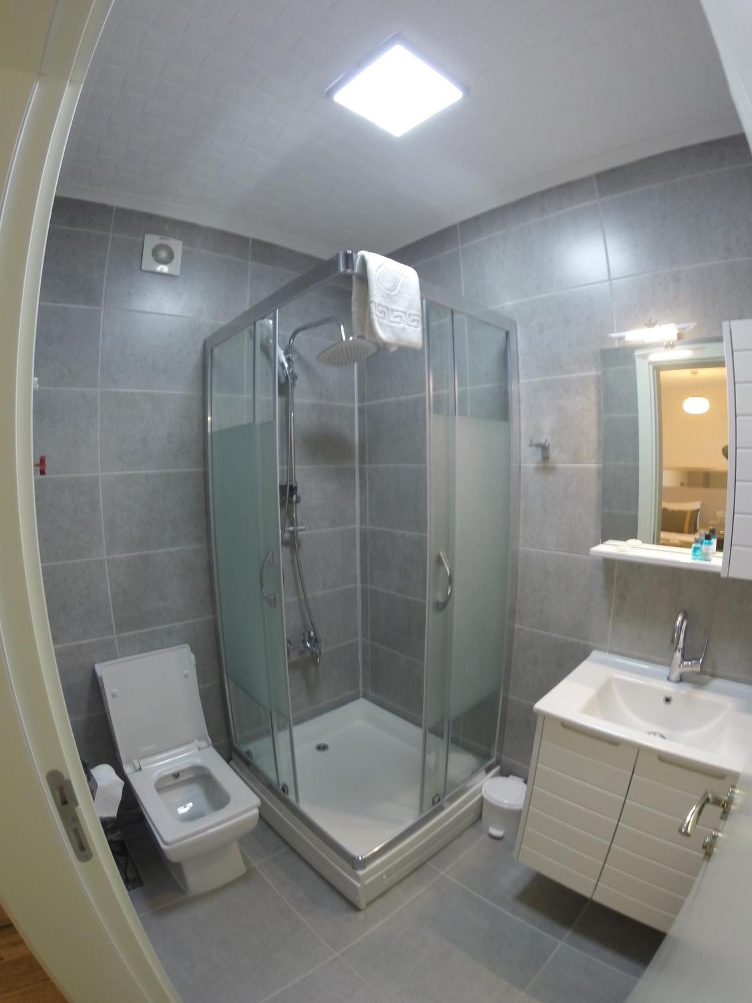 Yakamoz Otel Урла Экстерьер фото